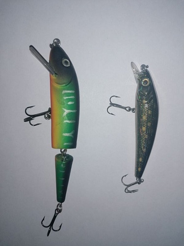 Приманка - воблер Б/У Приманка - воблер Б/У