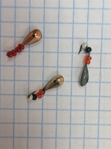 Бисерка-крючок малая Бисерка-крючок малая