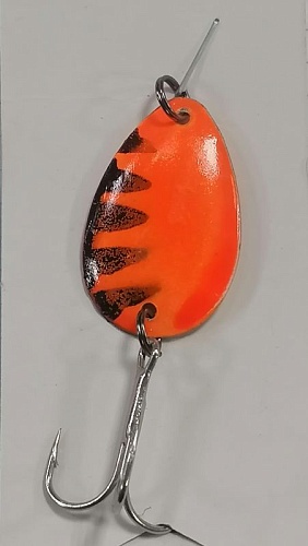 Блесна колебл. окрашенная