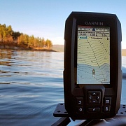 Эхолот Garmin Striker Plus 4